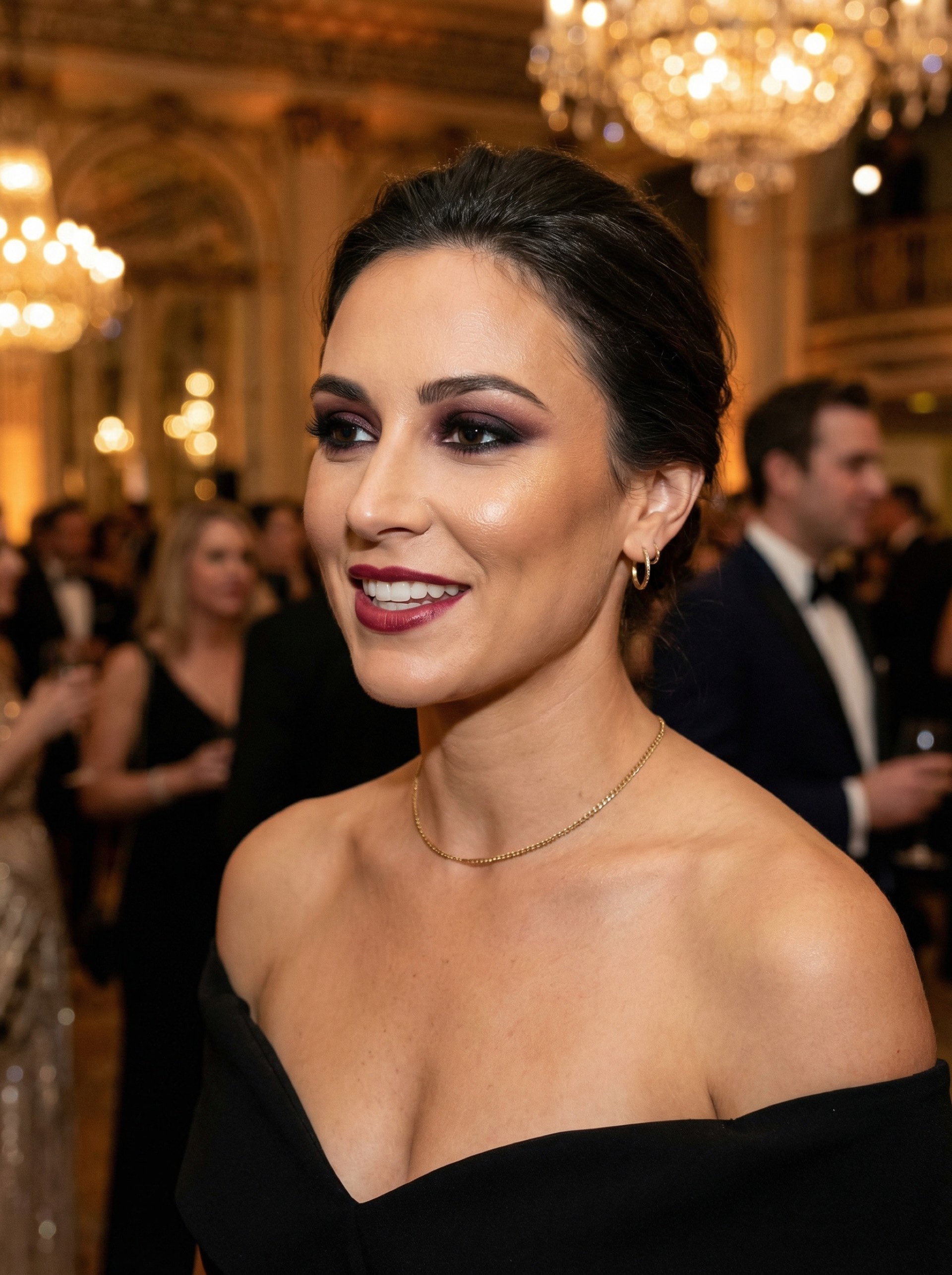 Makijaż wieczorowy i okolicznościowy